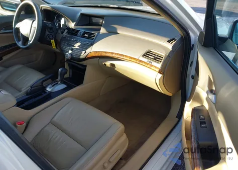 2010 Honda Accord 3.5 Ex-L z USA, uszkodzony, nr VIN 1HGCP3F87AA003076